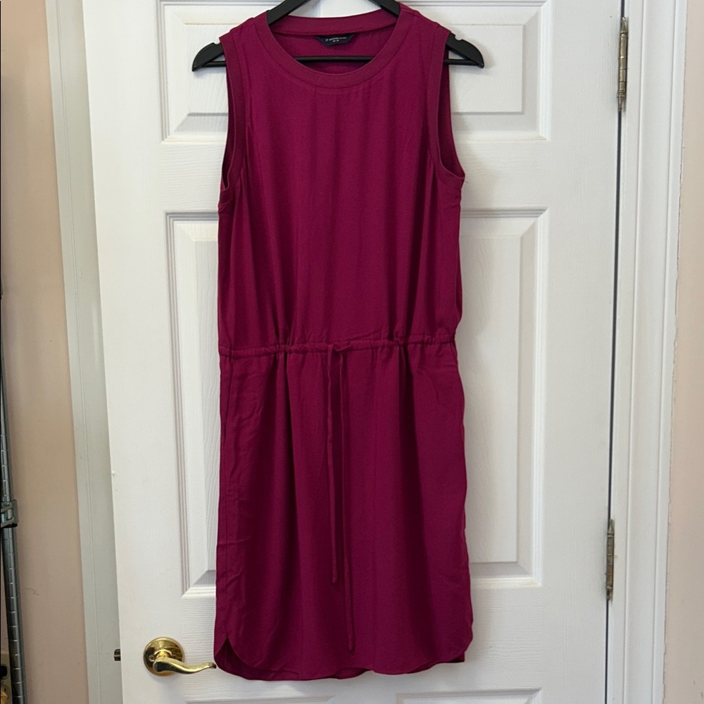 Denver Hayes Sleeveless Berry Midi Dress